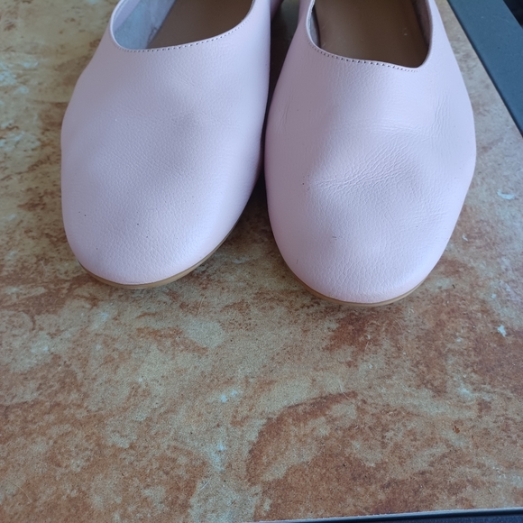 Everlane flats 8.5 - Picture 2 of 4